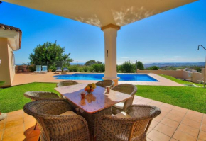 Luxurius Villa with private pool